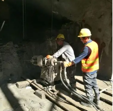 秀英水下抗分散灌浆料特点 水下不分散注浆料介绍